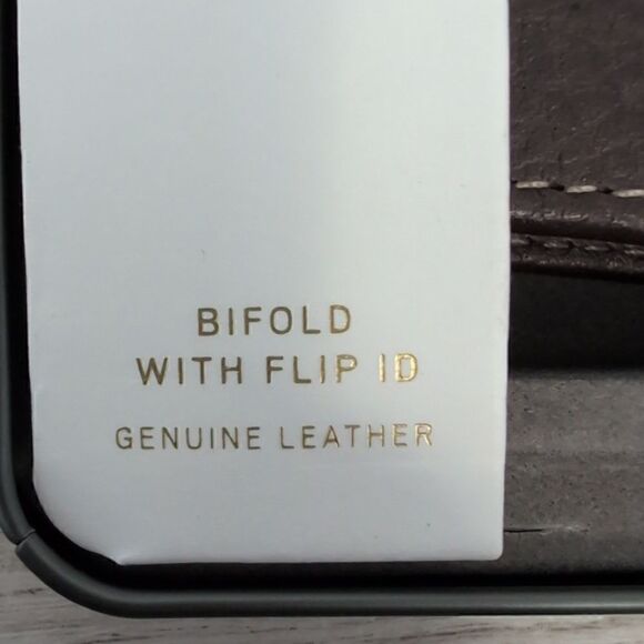 FOSSIL Bifold with Flip ID Brown Wallet. Genuine Leather. NEW - Picture 7 of 7